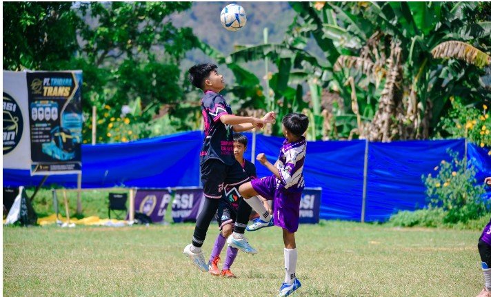 32Tim Pesepak Bola Cilik Ramaikan Kompetisi SSB U-12 Tanggamus, SSB ROYAL FA Tampil Mengejutkan