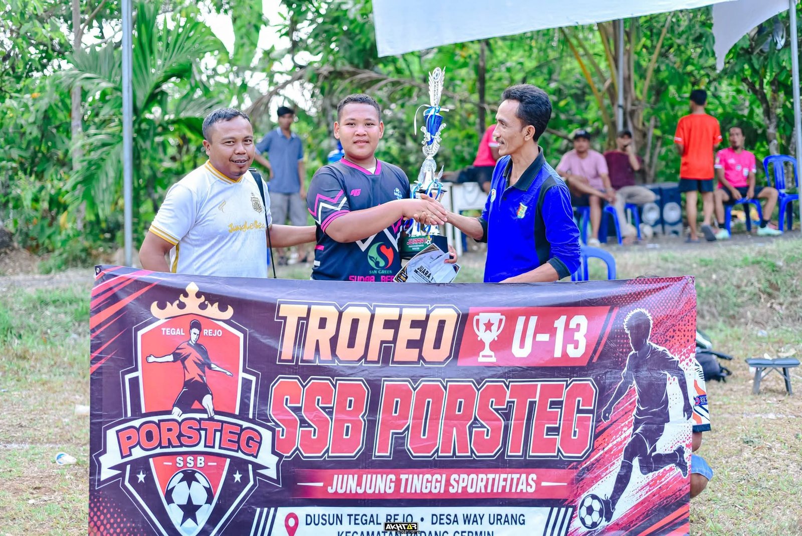 Penyerahan piala U13